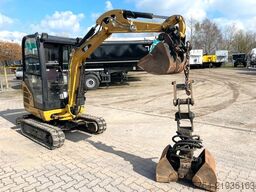 CATERPILLAR 301.7 D / Schnellwechsler / Löffel + Greifer