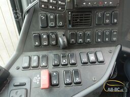 MERCEDES-BENZ Intouro 49 Sitze Liftbus EURO 6