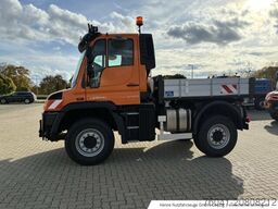Mercedes-Benz Unimog U 423 4X4 3000