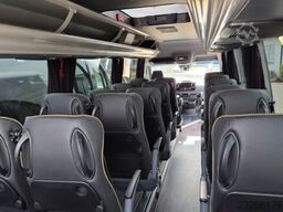 MERCEDES-BENZ Sprinter 519  Allrad 4 x 4  20 / 23 Sitzer Stock