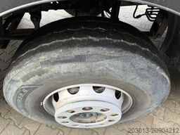 MERCEDES-BENZ Arocs 3243 8x4 Kipper Schwarzmuller Bordmatik