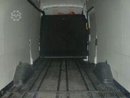 Ford Transit Trend 350 L4H3 Parktronic