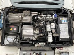 Schmitz Cargobull Tiefkühler Multitemp Doppelstock