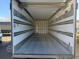 MERCEDES-BENZ ANTOS 2540 L Kühlkoffer 8,2 m LBW 2 T*CARRIER