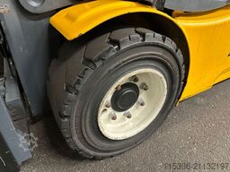 Jungheinrich EFG 320 - TRIPLEX 6 m