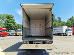 Mercedes-Benz Atego 1223 4x2 Box with sidedoors - Loadlift - ...