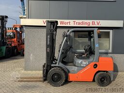 TOYOTA 02-8FDF30 Triplo 500 Freelift / Sideshift / Vorkenspreider  Diesel 2011