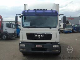 MAN TGM 15.250 + MANUAL + EURO 5 + LIFT