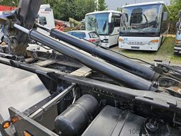 SCANIA R580LB 8X4*4HHA Lift+Lenkachse Manual St