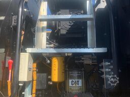 Caterpillar M320F