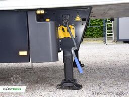 SCHMITZ CARGOBULL SKO FP 45 ThermoKing SLXi 300