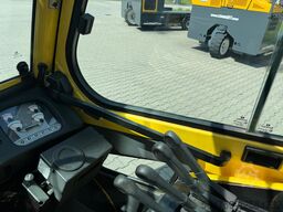 Hyster H 5.5 XM // Full cabin // Only 6135 hour