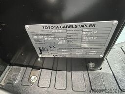TOYOTA 02-8FGJF35 / 3.500 kg / Triplex