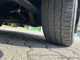 RENAULT Master / Rettungswagen Trage / Liege