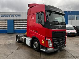 Volvo FH 13.460 Globetrotter / Mega / 2x Tank