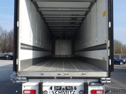 SCHMITZ CARGOBULL SKO 24/L V7 Doppelst./Trennwand vorber./617 Std.