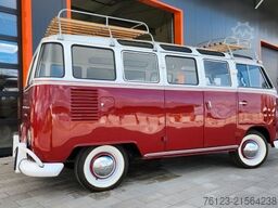 VOLKSWAGEN T 1 Samba mit Safarifenster