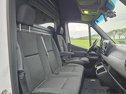 MERCEDES-BENZ SPRINTER 316 L2H2 Mbux RWD Autom!