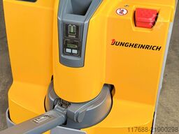 Jungheinrich EJE 220r - Service Neu - Batterie 82% - Neigung - 2t
