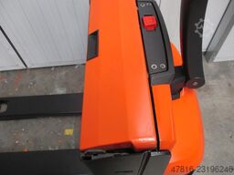 TOYOTA LWE140