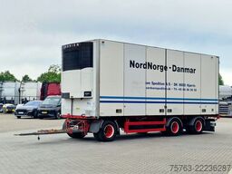 Mercedes-Benz Actros 2553 6x2 - Thermoking frigo - Loadlift +...