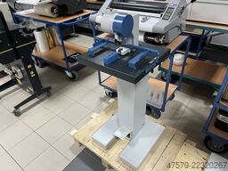 Hang 102-20 Eyeleting machine with base