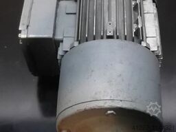 SEW-EURODRIVE R30DT71C4