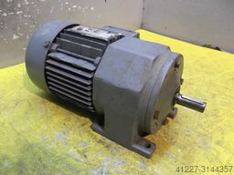 SEW-EURODRIVE R302DT71K4