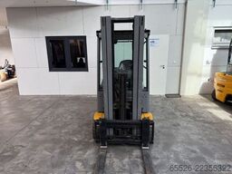 Jungheinrich EFG 320 / AKKU 2024