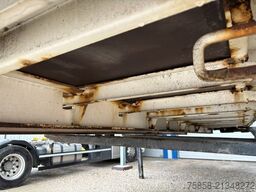 Krone Plattform 7,82m mit Steckrungen mittig