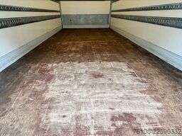 IVECO Daily 72C18 Hi Matic Koffer mit Ladebordwand