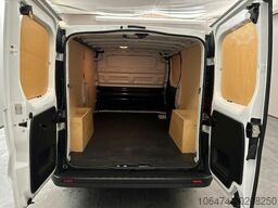 RENAULT Trafic Kasten L2  Komfort erst 49 tkm !