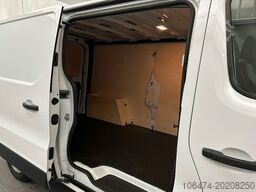 RENAULT Trafic Kasten L2  Komfort erst 49 tkm !
