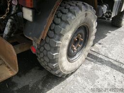 UNIMOG Unimog U1250 mit Kran