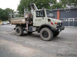 UNIMOG Unimog U1250 mit Kran