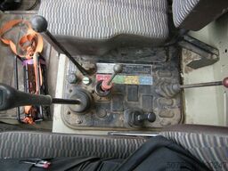 MERCEDES-BENZ Unimog U1250 mit Kran MKG 105