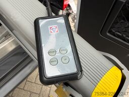 MERCEDES-BENZ Sprinter 311 Cdi 9Sitze Rollstuhllift Klima Navi