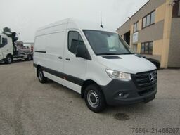MERCEDES-BENZ SPRINTER 319 CDI STANDARD, IEBETüR
