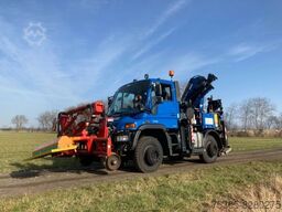 MERCEDES-BENZ Unimog