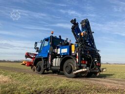MERCEDES-BENZ Unimog