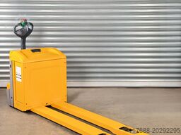 Jungheinrich EJE 120 - Service Neu - nur 1817 Std. Batterie 90%