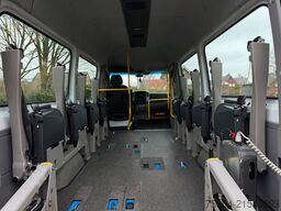 MERCEDES-BENZ Sprinter 313 BlueTEC 9Sitze+Rollstuhllift Klima