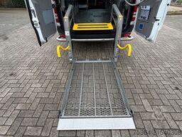 MERCEDES-BENZ Sprinter 313 BlueTEC 9Sitze+Rollstuhllift Klima