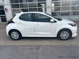 TOYOTA Yaris Basis /  12x Fahrzeuge verfügbar