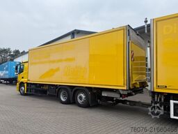 MERCEDES-BENZ 2540 LL 6x2/4 Kühlkoffer 8.2m LBW 2,5t  Carrier
