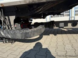 MERCEDES-BENZ 2540 LL 6x2/4 Kühlkoffer 8.2m LBW 2,5t  Carrier