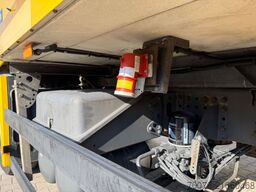 MERCEDES-BENZ 2540 LL 6x2/4 Kühlkoffer 8.2m LBW 2,5t  Carrier