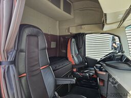 Volvo FH 16 750 / 8x4 / 245.000 kg / RETARDER /