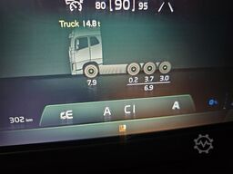 Volvo FH 16 750 / 8x4 / 245.000 kg / RETARDER /
