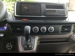 FUSO eCanter 9C18e EWERS Getränkekoffer Schwenkwand